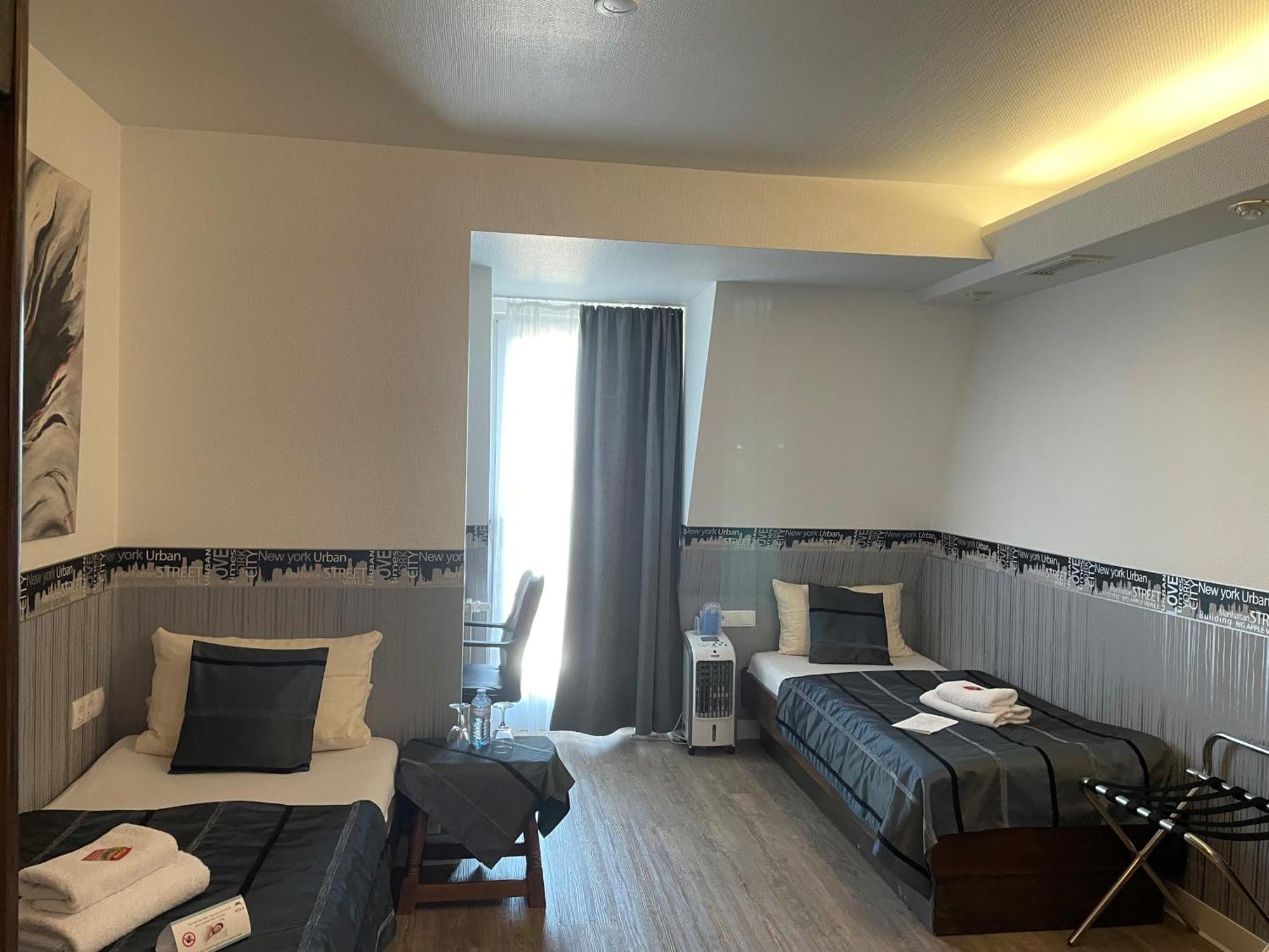 Hotel Corsten Heinsberg  Exterior photo